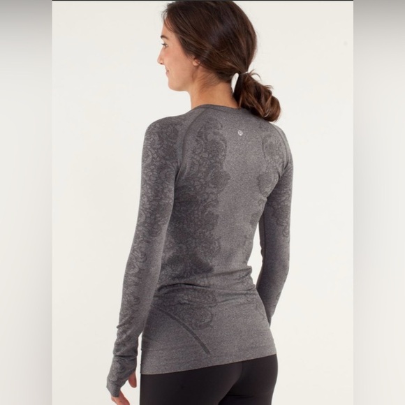 Lululemon Swiftly Tech Long Sleeve Lace Design Gray - Picture 3 of 7